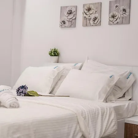 West Walls Apartment *