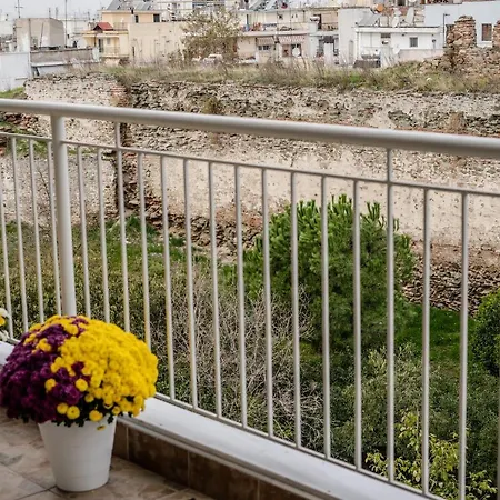 West Walls Tesalónica